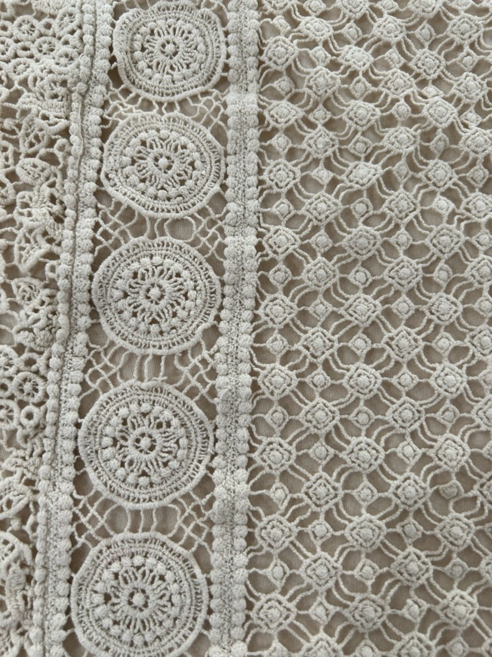LOFT Cream Crochet Lace Sleeveless Tank - Picture 2 of 6
